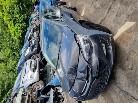 Breaking Vauxhall 2013 astra for spares #1