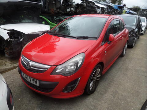 Breaking Vauxhall Corsa for spares #1