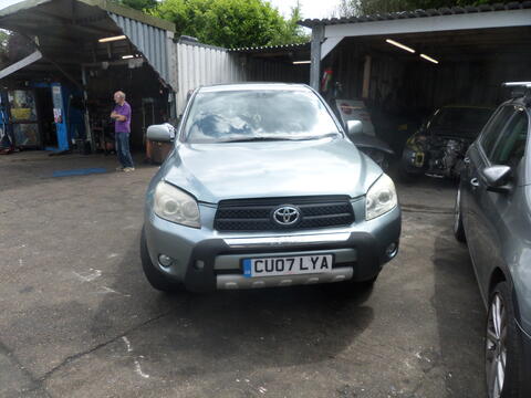 Breaking Toyota CRV for spares #2