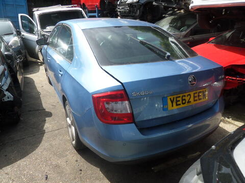 Breaking Skoda Rapid 2012 for spares #2