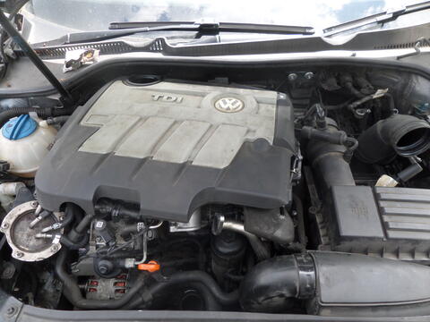 Breaking Volkswagen Golf for spares #6